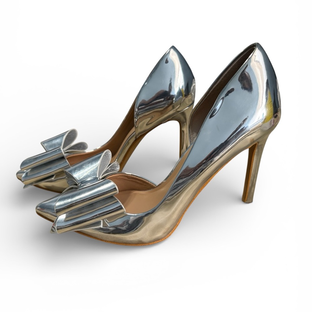 INC International Concepts Metallic Silver Heels with Bow